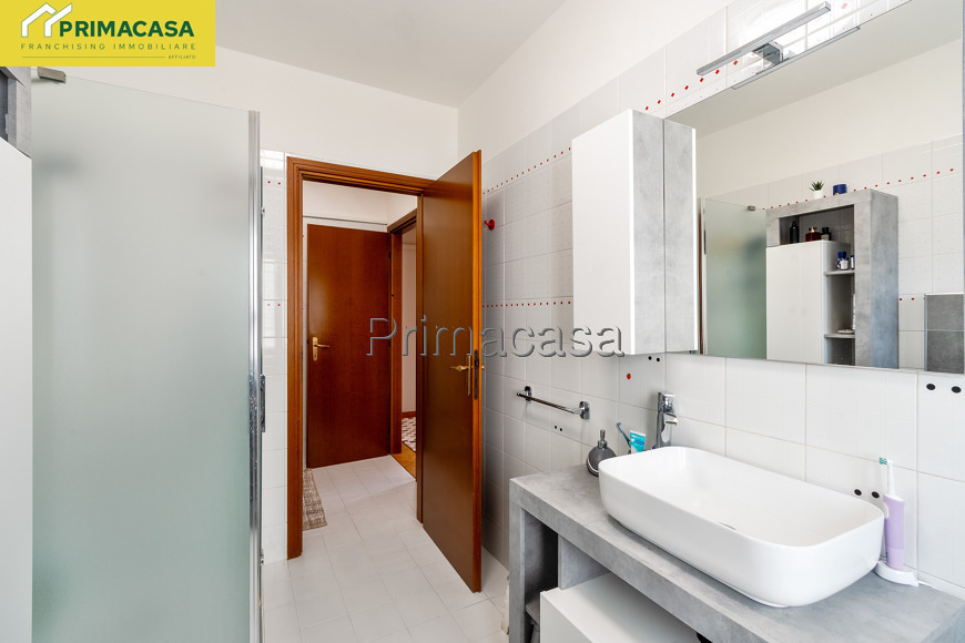 immagine (1).jpg immagine (1).jpg