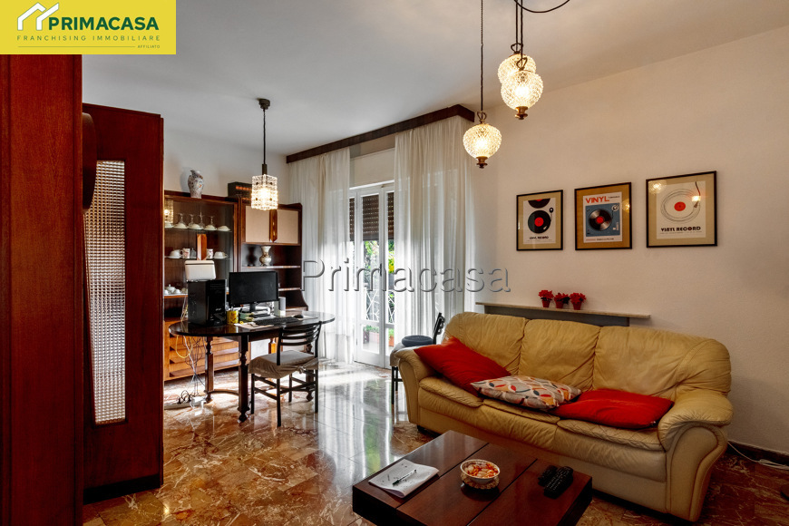 Sala-3.jpg Sala-3.jpg