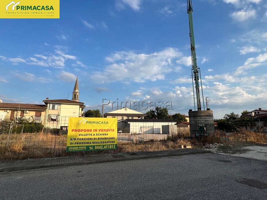 ROVEREDO.jpg ROVEREDO.jpg