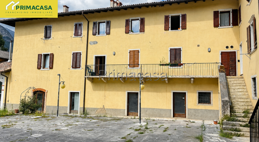 Vendita Residenziale Peri