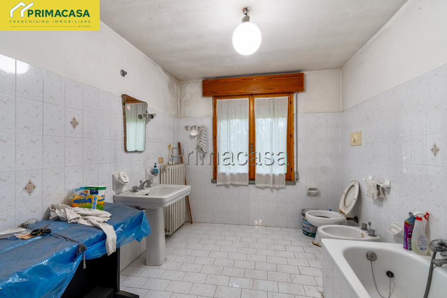 Bagno.jpg Bagno.jpg