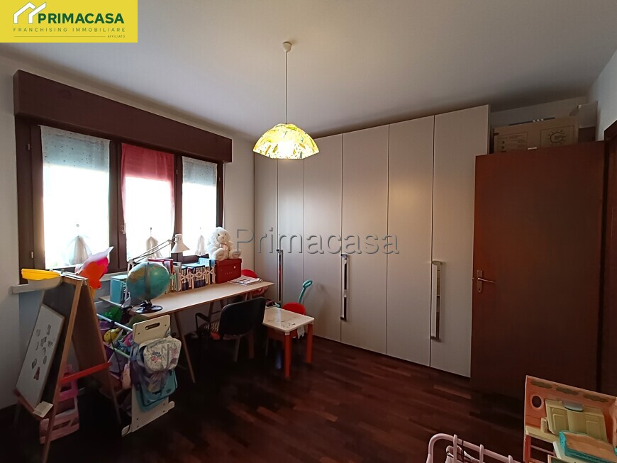 SECONDOA CAMERA.jpg SECONDOA CAMERA.jpg