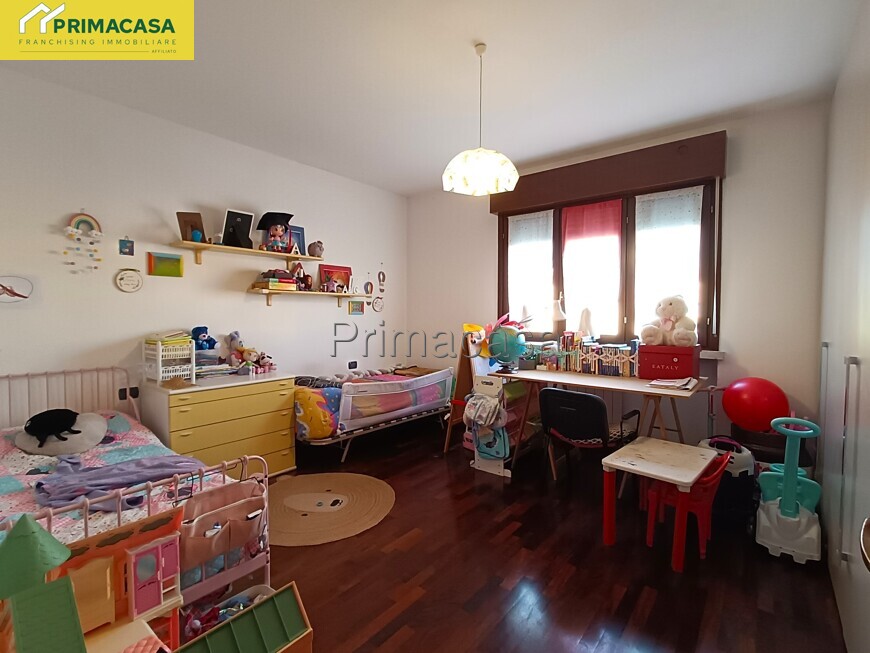 SECONDA CAMERA.jpg SECONDA CAMERA.jpg