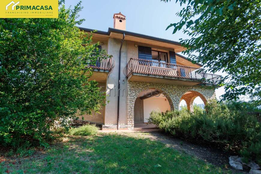 FL2_0016.jpg FL2_0016.jpg