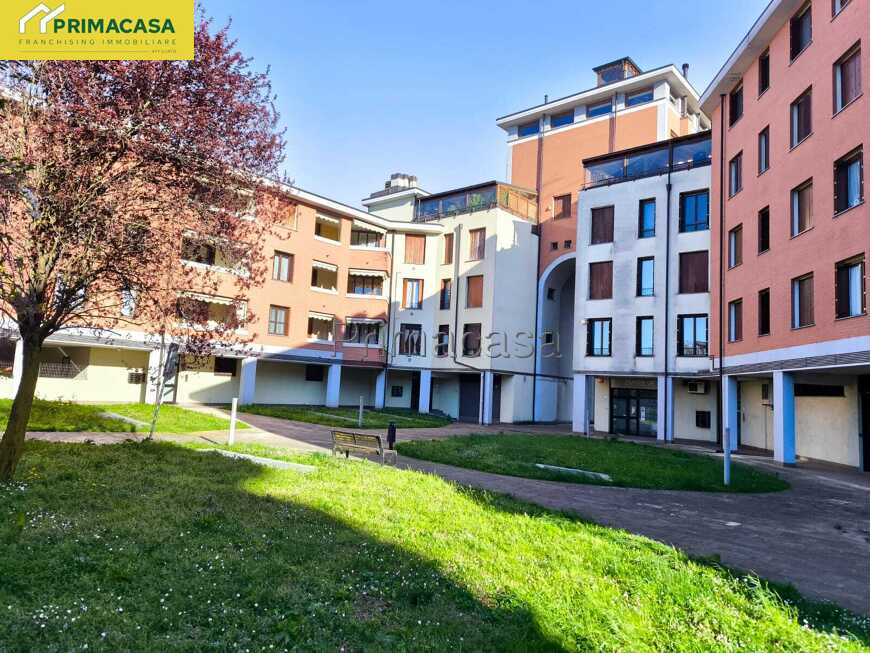 esterno.jpeg esterno.jpeg